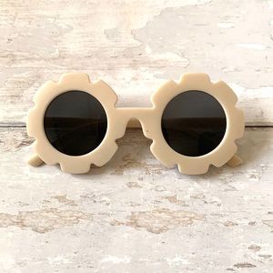 BabyGap Flower Sunglasses Cream Frames Black Lenses Girls Summer Gap Kids NEW